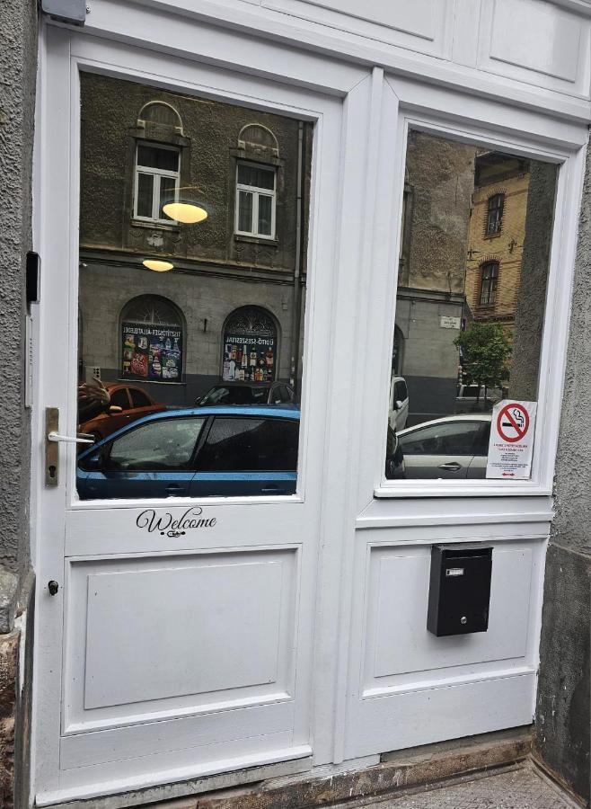 Ferienwohnung 7Dab 0-9 Contactless Self Check-In Budapest Exterior foto